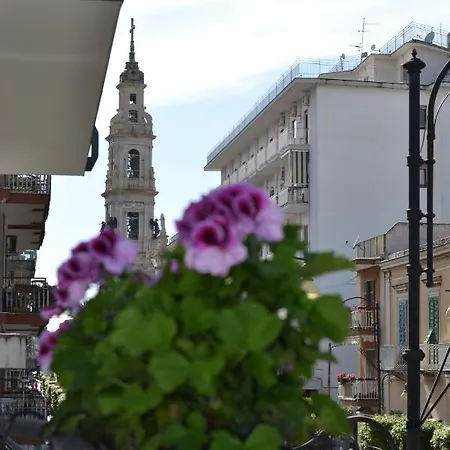 Verzus לינה וארוחת בוקר פומפיי